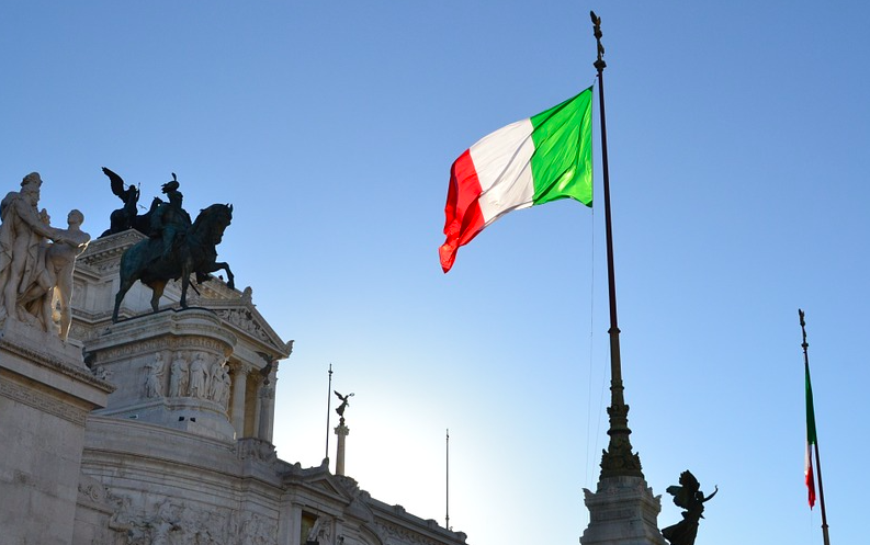 Власти Италии продлили режим ЧС из-за COVID-19 до конца апреля